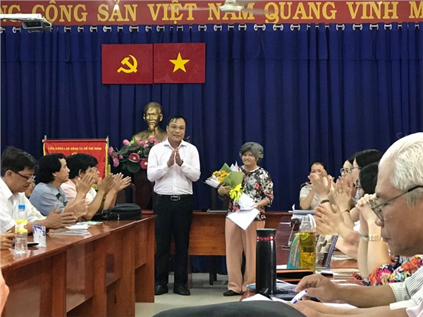 CHIA TAY CÔ NGUYỄN THỊ TRANG VỀ NGHỈ HƯU